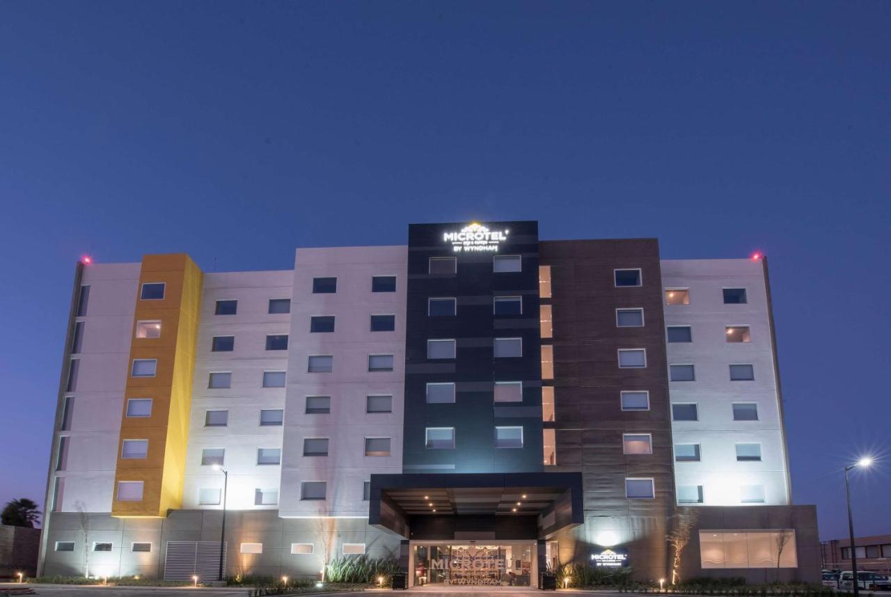 Microtel Inn & Suites By Wyndham Guadalajara Sur Palomar Exteriör bild